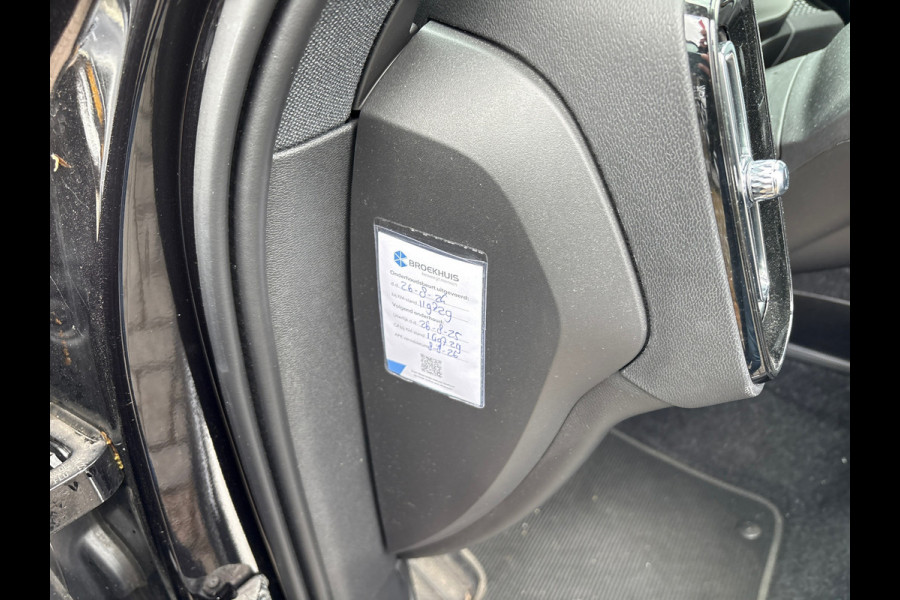 Volvo XC40 1.5 T5 Recharge R-Design/harman kardon/navi/camera /memory/ned auto