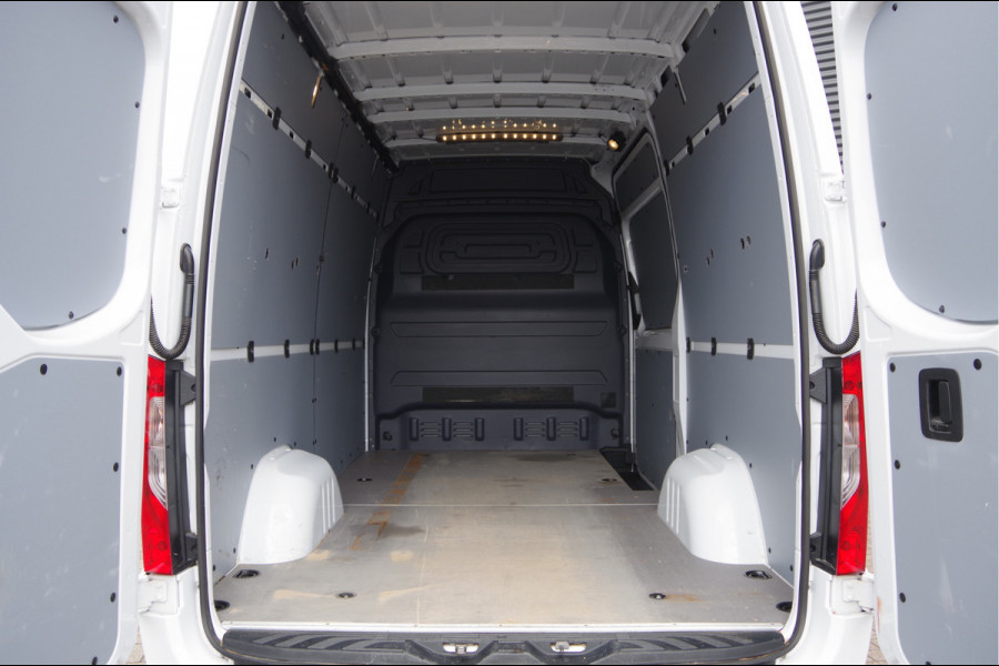 Mercedes-Benz Sprinter 319 3.0 V6 3P, AUT. LED, CAMERA, CRUISE, LEDER STUUR, NAVI BY APPLE CARPLAY, STANDKACHEL