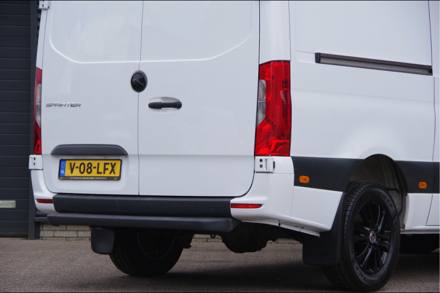 Mercedes-Benz Sprinter 319 3.0 V6 3P, AUT. LED, CAMERA, CRUISE, LEDER STUUR, NAVI BY APPLE CARPLAY, STANDKACHEL