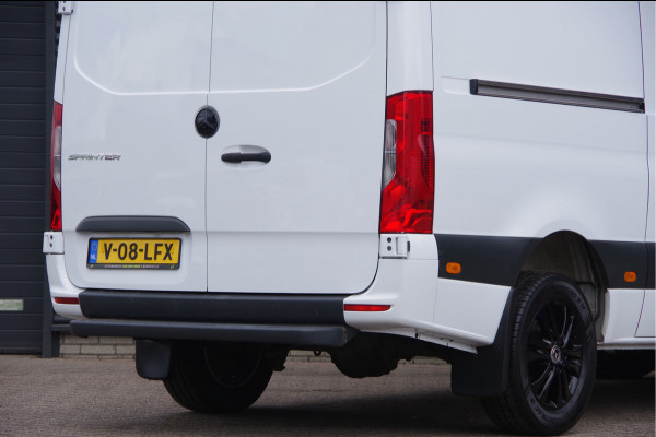 Mercedes-Benz Sprinter 319 3.0 V6 3P, AUT. LED, CAMERA, CRUISE, LEDER STUUR, NAVI BY APPLE CARPLAY, STANDKACHEL