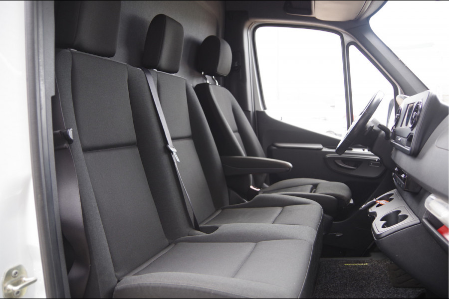 Mercedes-Benz Sprinter 319 3.0 V6 3P, AUT. LED, CAMERA, CRUISE, LEDER STUUR, NAVI BY APPLE CARPLAY, STANDKACHEL