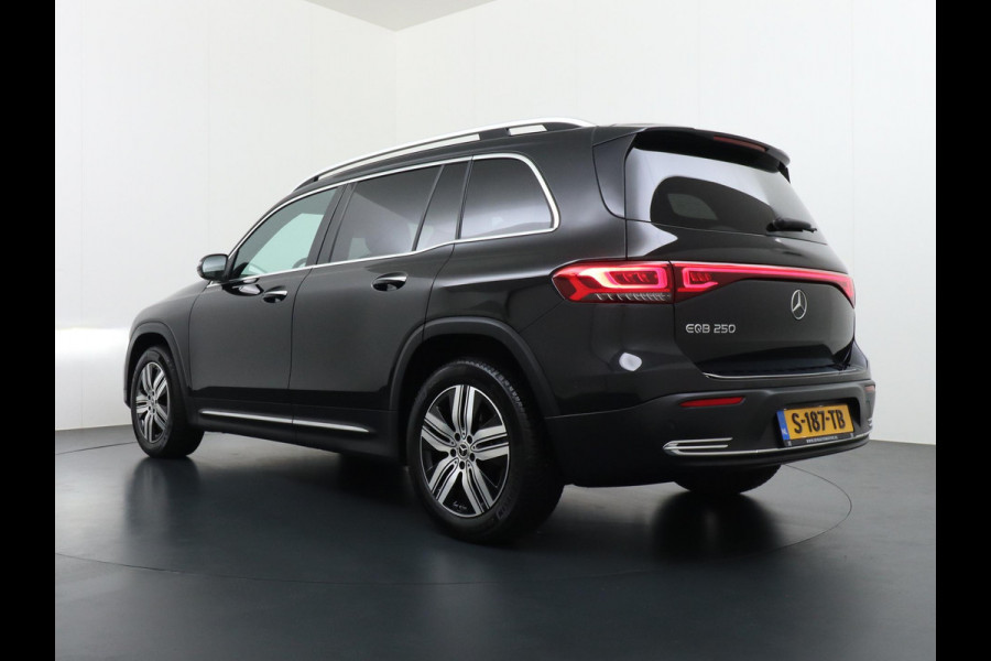 Mercedes-Benz EQB 250 Luxury Line 67 kWh CAMERA | AMBILIGHT | RIJKLAARPRIJS INCL. 12MND BOVAG