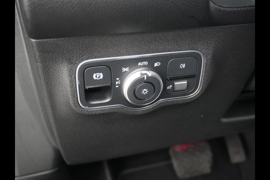 Mercedes-Benz EQB 250 Luxury Line 67 kWh CAMERA | AMBILIGHT | RIJKLAARPRIJS INCL. 12MND BOVAG