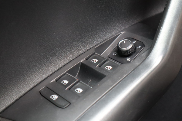 Volkswagen Polo 1.5 TSI Highline | R-line | Automaat | Virtual cockpit |