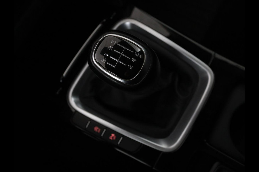Kia Ceed 1.0 T-GDi DynamicPlusLine | Stoel & stuurverwarming | Trekhaak | Carplay | Camera | Half leder | Navigatie | Keyless