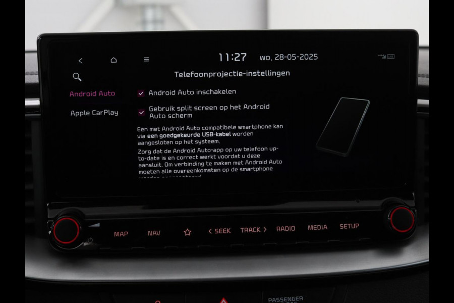 Kia Ceed 1.0 T-GDi DynamicPlusLine | Stoel & stuurverwarming | Trekhaak | Carplay | Camera | Half leder | Navigatie | Keyless