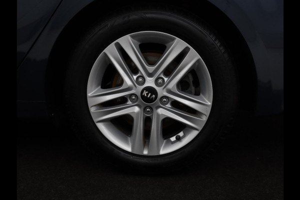 Kia Ceed 1.0 T-GDi DynamicPlusLine | Stoel & stuurverwarming | Trekhaak | Carplay | Camera | Half leder | Navigatie | Keyless