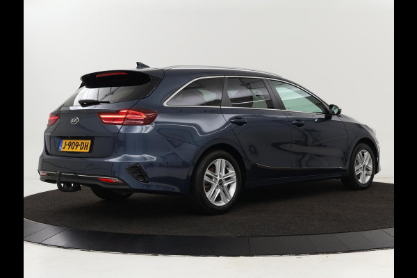 Kia Ceed 1.0 T-GDi DynamicPlusLine | Stoel & stuurverwarming | Trekhaak | Carplay | Camera | Half leder | Navigatie | Keyless