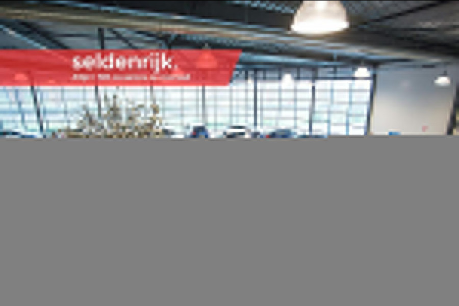 Kia Ceed 1.0 T-GDi DynamicPlusLine | Stoel & stuurverwarming | Trekhaak | Carplay | Camera | Half leder | Navigatie | Keyless