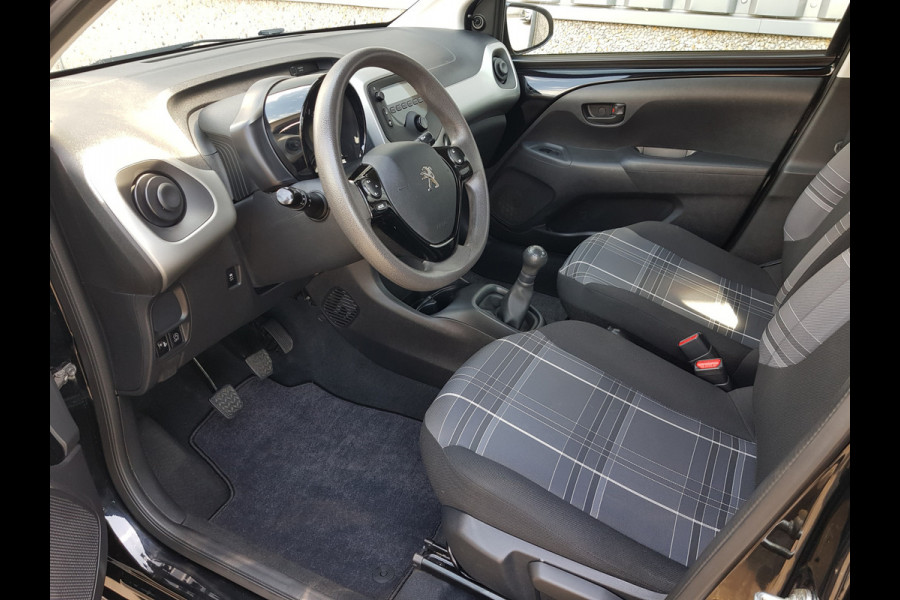 Peugeot 108 1.0 e-VTi Blue Lion uitvoering airco 1e eigenaar !!!!