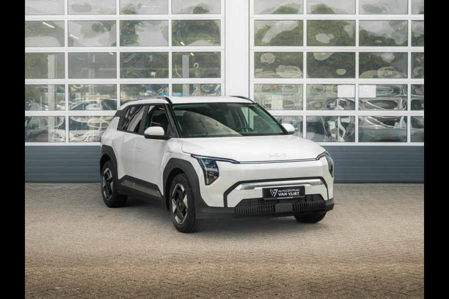 Kia EV3 Plus 81.4 kWh l Direct leverbaar l Stoel Stuurwielverwarming l Dode hoek assistent l Privatelease vanaf € 572,00
