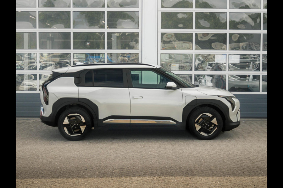 Kia EV3 Plus 81.4 kWh l Direct leverbaar l Stoel Stuurwielverwarming l Dode hoek assistent l Privatelease vanaf € 572,00