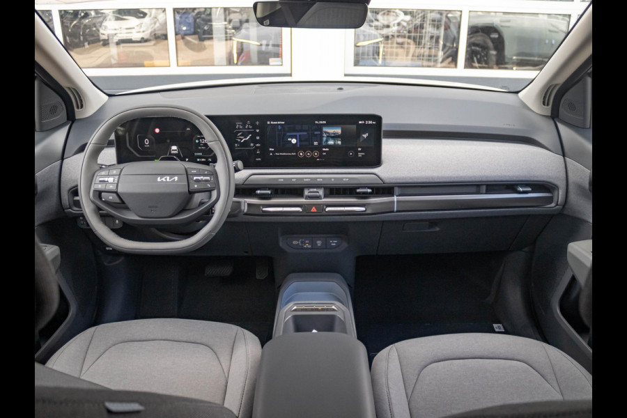 Kia EV3 Plus 81.4 kWh l Direct leverbaar l Stoel Stuurwielverwarming l Dode hoek assistent l Privatelease vanaf € 572,00