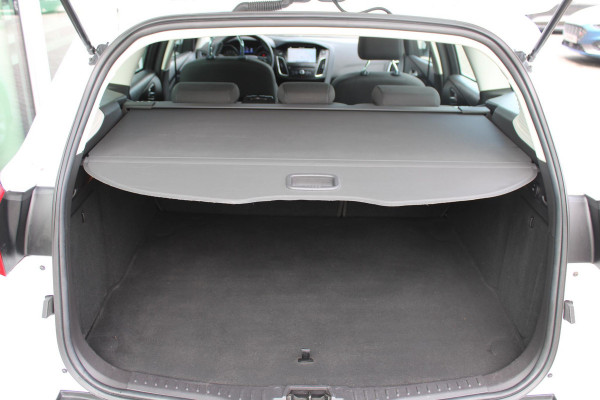 Ford FOCUS Wagon 1.0 EcoBoost Titanium | Navigatie | Climate Control | Cruise Control | Lichtmetalen Velgen | Voorruitverwarming