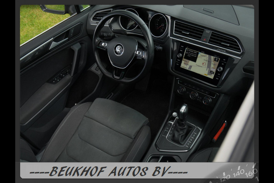 Volkswagen Tiguan 1.5 TSI ACT Business Trekhaak Carplay Panorama