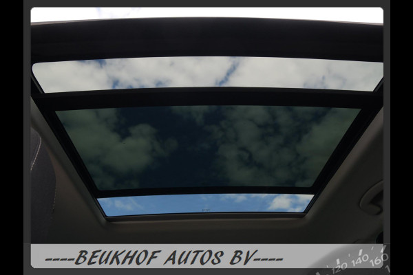 Volkswagen Tiguan 1.5 TSI ACT Business Trekhaak Carplay Panorama
