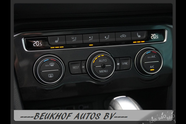 Volkswagen Tiguan 1.5 TSI ACT Business Trekhaak Carplay Panorama