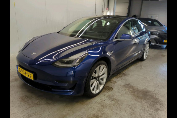 Tesla Model 3 Range Plus RWD | Autopilot | Panorama | Leder |