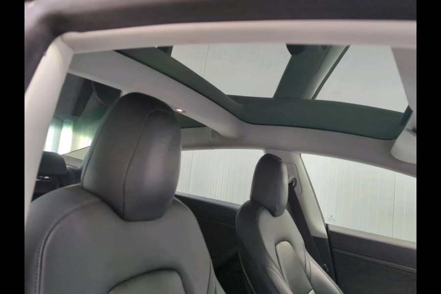 Tesla Model 3 Range Plus RWD | Autopilot | Panorama | Leder |