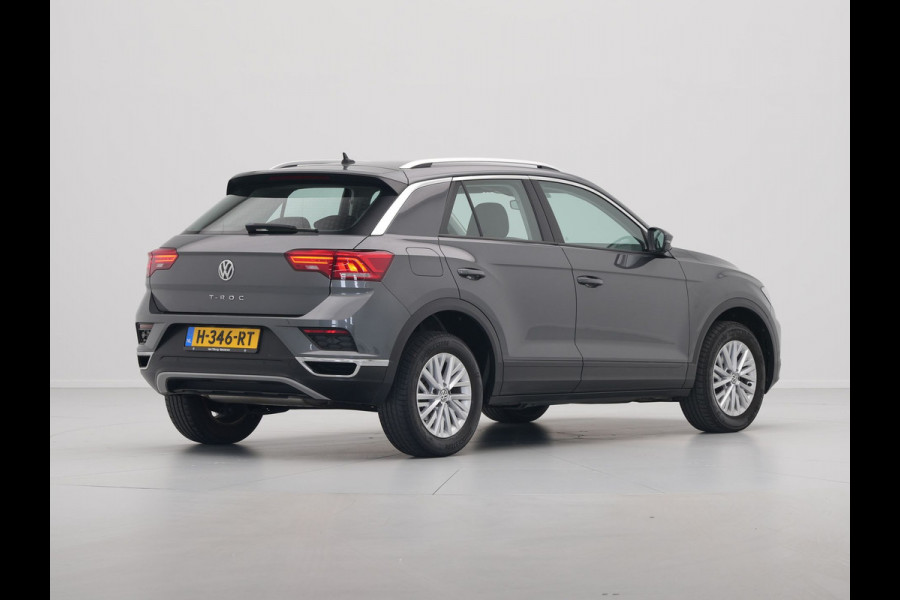 Volkswagen T-Roc 1.0 TSI 115pk Style Navigatie Pdc Acc Clima 329