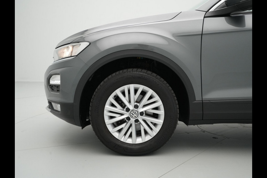 Volkswagen T-Roc 1.0 TSI 115pk Style Navigatie Pdc Acc Clima 329