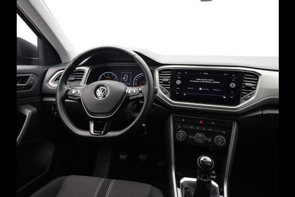Volkswagen T-Roc 1.0 TSI 115pk Style Navigatie Pdc Acc Clima 329