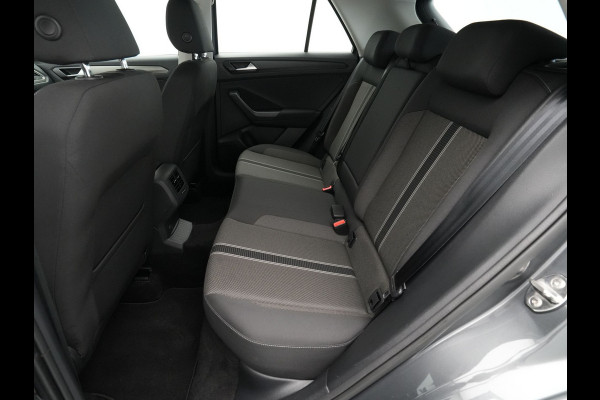 Volkswagen T-Roc 1.0 TSI 115pk Style Navigatie Pdc Acc Clima 329