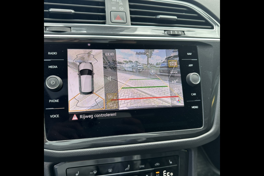 Volkswagen Tiguan 1.4 TSI eHybrid R-Line Business+ - Panodak - Trekhaak - Camera