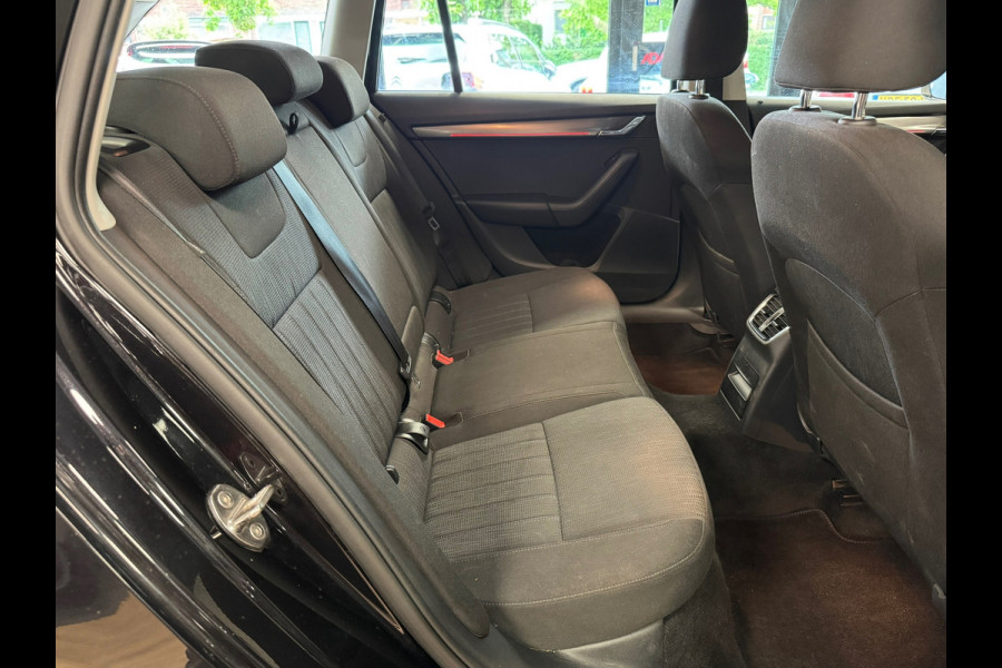 Škoda Octavia Combi 1.0 TSI Greentech Ambition Business AUTOMAAT / CRUISE / NAVI / PARKEERSENSOREN