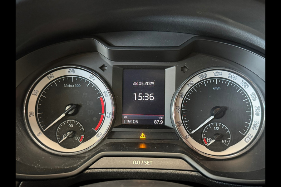 Škoda Octavia Combi 1.0 TSI Greentech Ambition Business AUTOMAAT / CRUISE / NAVI / PARKEERSENSOREN