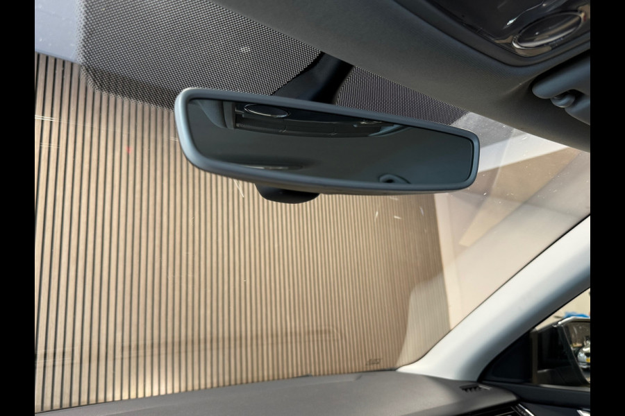 Škoda Octavia Combi 1.0 TSI Greentech Ambition Business AUTOMAAT / CRUISE / NAVI / PARKEERSENSOREN