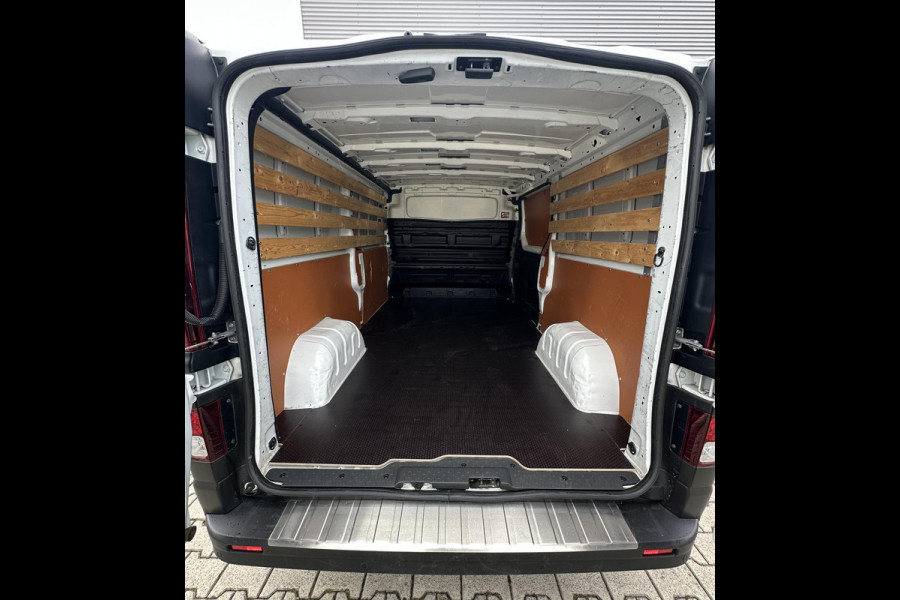 Nissan NV300 2.0 dCi 120 L2H1