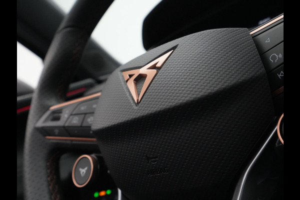 CUPRA Terramar 1.5 TSI e-Hybrid 272pk VZ Performance Panorama Memory 360 Camera Stuurverwarming 287