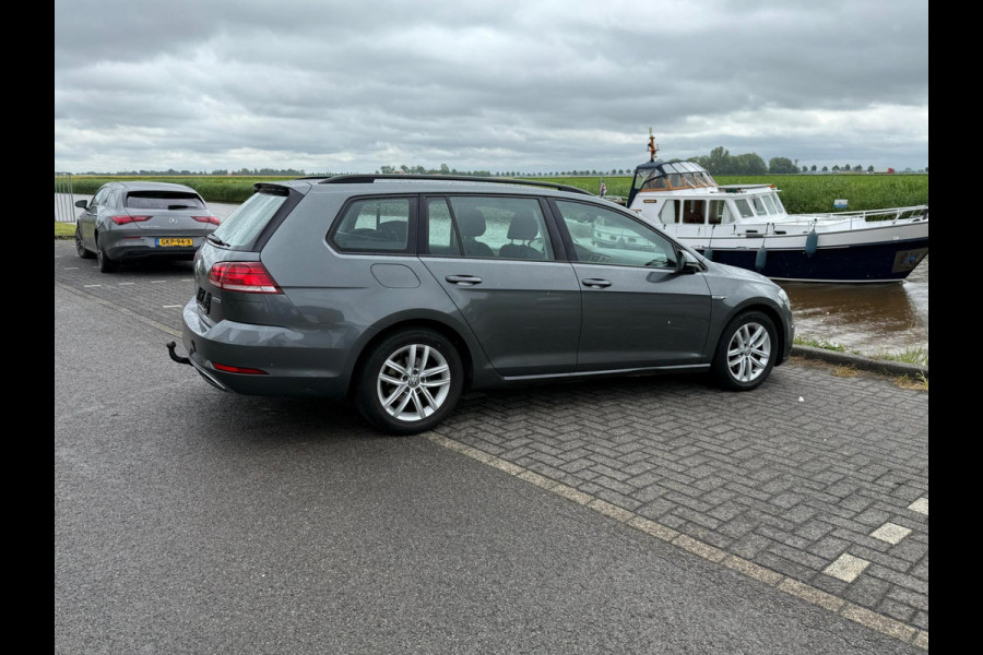 Volkswagen GOLF Variant 1.5 TSI Comfortline / Trekhaak / Carplay / stoelverwarming / climatronic