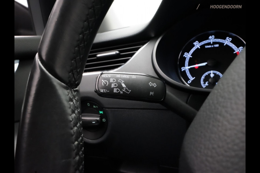 Škoda Octavia Combi 1.0 TSI Greentech Ambition Business (AUTOMAAT,APPLE CARPLAY,LED VERLICHTING,PARKEERSENSOR,CRUISE,LM-VELGEN)