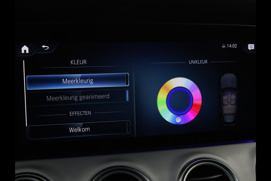 Mercedes-Benz E-Klasse 300de Avantgarde | Schuifdak | Stoelverwarming | Carplay | Sfeerverlichting | Trekhaak | 360 camera | Navigatie | Full LED