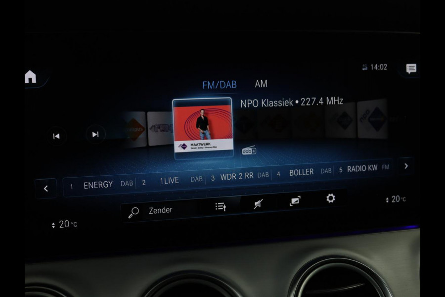 Mercedes-Benz E-Klasse 300de Avantgarde | Schuifdak | Stoelverwarming | Carplay | Sfeerverlichting | Trekhaak | 360 camera | Navigatie | Full LED