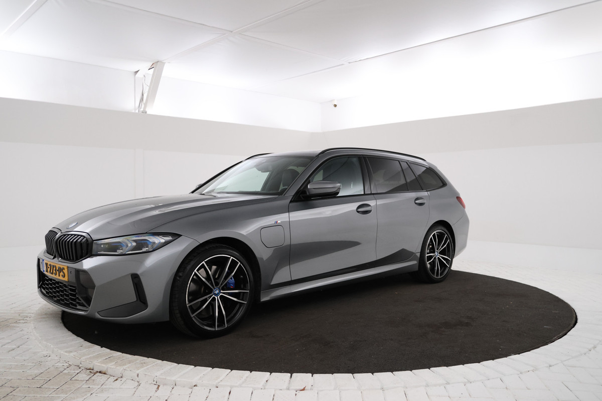 BMW 3 Serie Touring 330e BTW AUTO, Apple Carplay, Harman Kardon, Alcantara BMW 3 Serie Touring 330e BTW AUTO, Apple Carplay, Harman Kardon, Alcantara