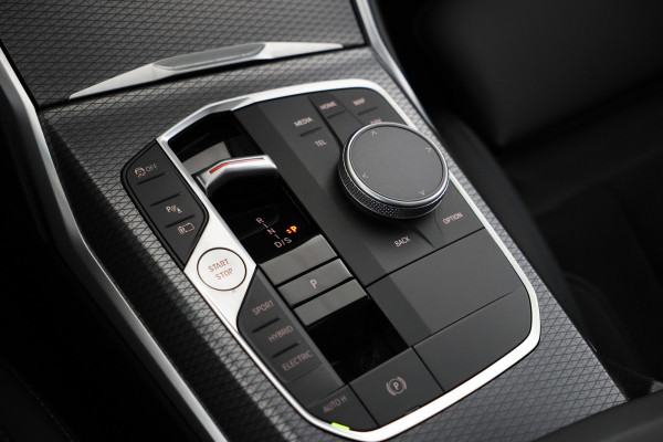 BMW 3 Serie Touring 330e BTW AUTO, Apple Carplay, Harman Kardon, Alcantara