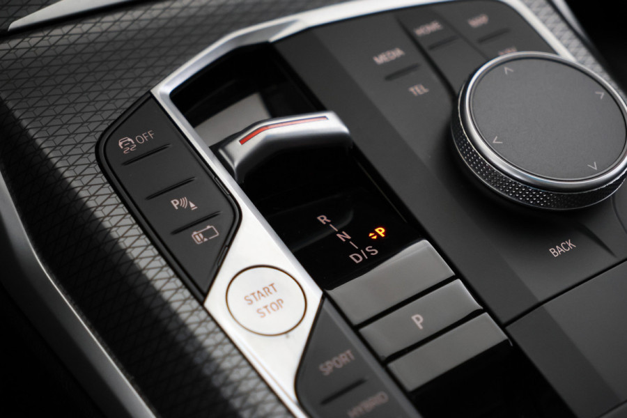 BMW 3 Serie Touring 330e BTW AUTO, Apple Carplay, Harman Kardon, Alcantara