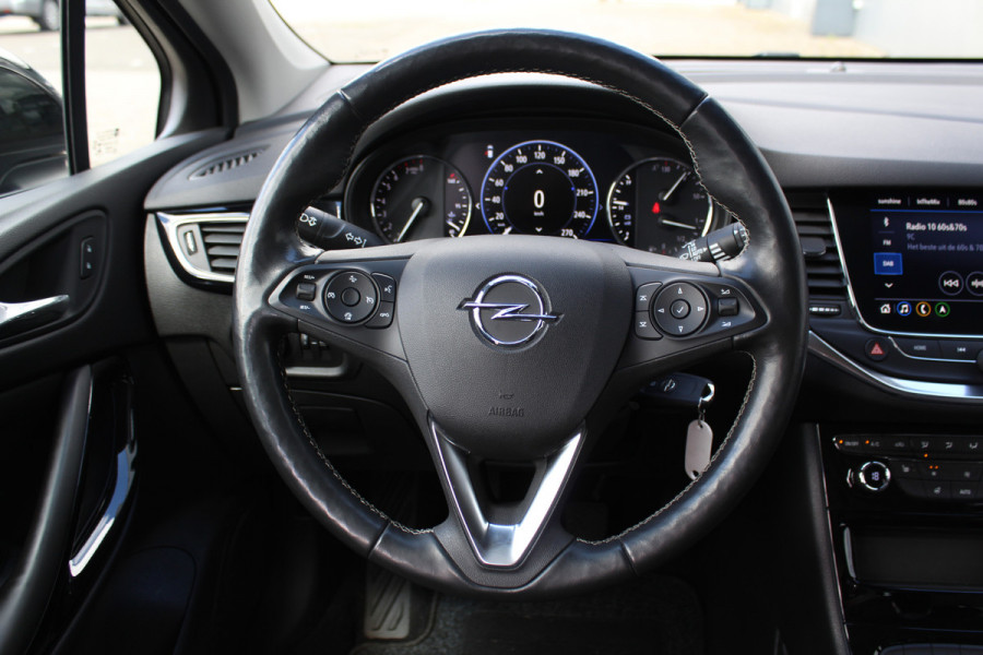 Opel Astra Sports Tourer 1.2 110pk Elegance Climate control , Camera , Cruise control , Stoel en stuur verwarming Bluetooth , LED dagrijverlichting ,