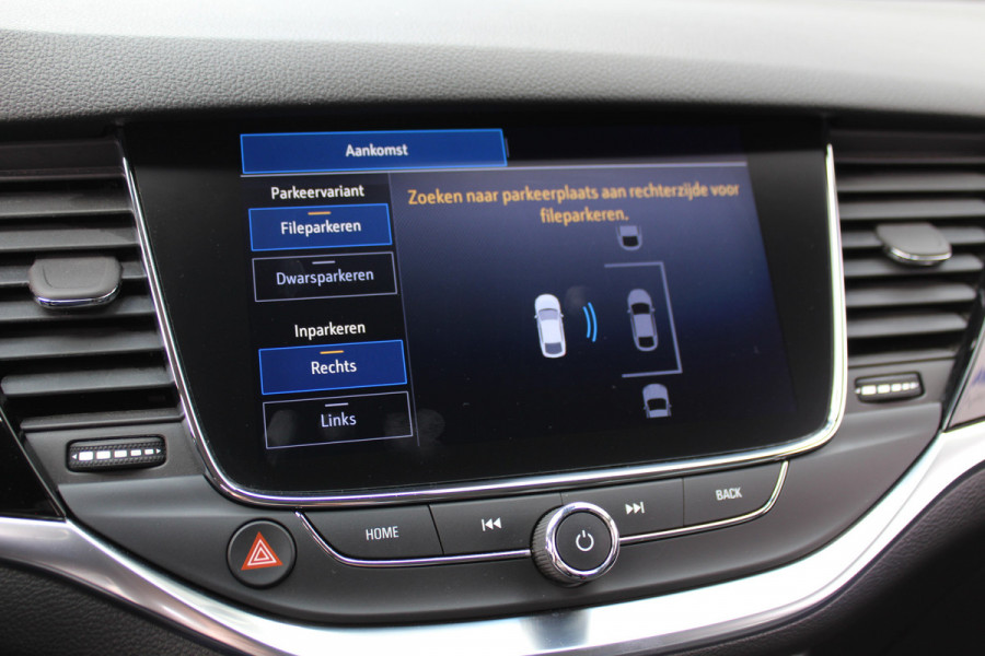 Opel Astra Sports Tourer 1.2 110pk Elegance Climate control , Camera , Cruise control , Stoel en stuur verwarming Bluetooth , LED dagrijverlichting ,