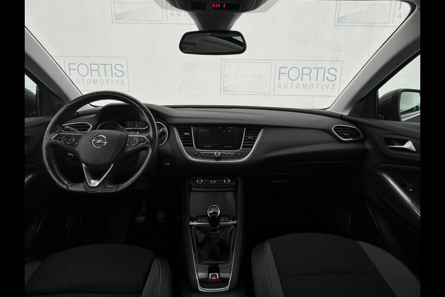 Opel Grandland X 1.2 Turbo Innovation NL AUTO | CAMERA | TREKHAAK | ! 2DE PINKSTERDAG GEOPEND VAN 10:00 UUR T/M 17:00 UUR
