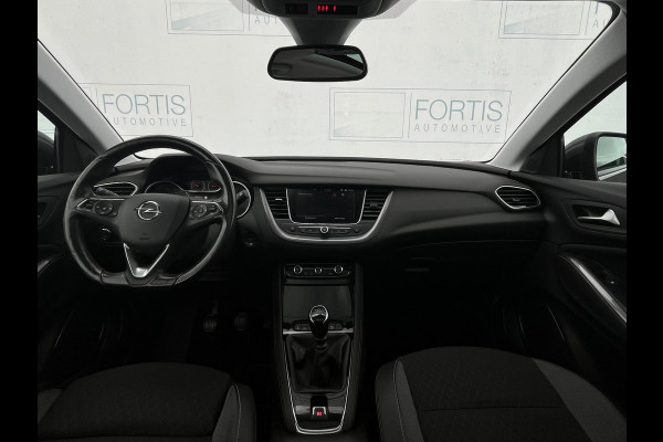 Opel Grandland X 1.2 Turbo Innovation NL AUTO | CAMERA | TREKHAAK | ! 2DE PINKSTERDAG GEOPEND VAN 10:00 UUR T/M 17:00 UUR