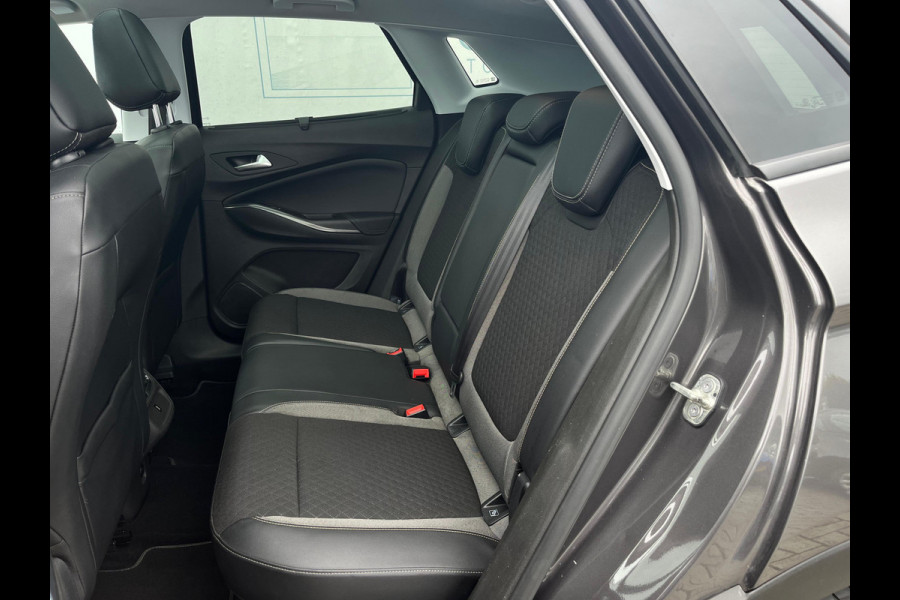 Opel Grandland X 1.2 Turbo Innovation NL AUTO | CAMERA | TREKHAAK | ! 2DE PINKSTERDAG GEOPEND VAN 10:00 UUR T/M 17:00 UUR