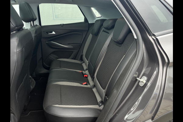 Opel Grandland X 1.2 Turbo Innovation NL AUTO | CAMERA | TREKHAAK | ! 2DE PINKSTERDAG GEOPEND VAN 10:00 UUR T/M 17:00 UUR