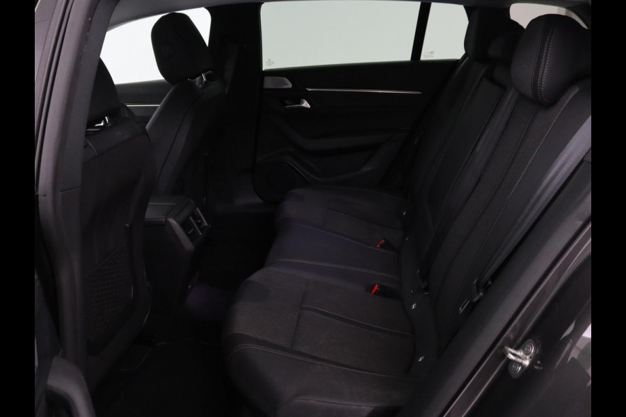 Peugeot 508 1.6 HYbrid Allure | Stoelverwarming | Focal Sound | Adaptive cruise | Camera | Carplay | Full LED | Keyless | Navigatie | Half leder | PHEV