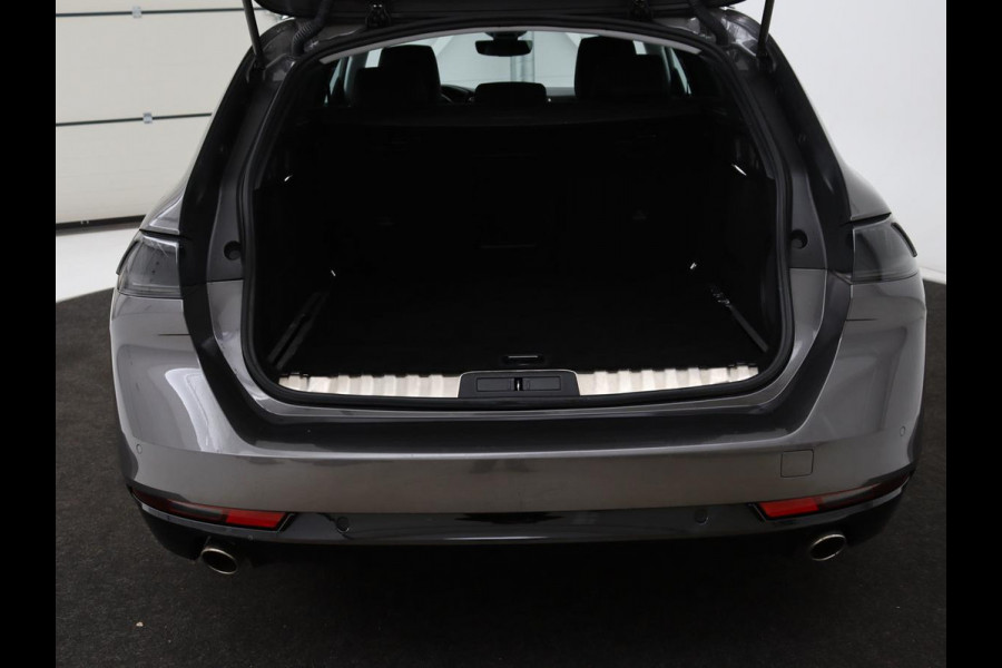 Peugeot 508 1.6 HYbrid Allure | Stoelverwarming | Focal Sound | Adaptive cruise | Camera | Carplay | Full LED | Keyless | Navigatie | Half leder | PHEV