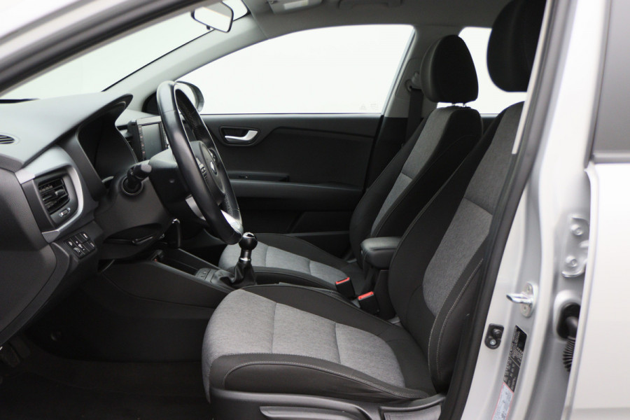 Kia Stonic 1.2 MPi ComfortPlusLine Navigator Camera, Apple Carplay, Navigatie, Cruise, DAB, PDC