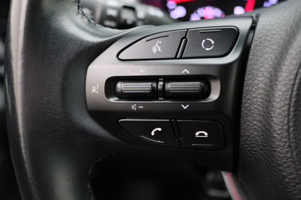 Kia Stonic 1.2 MPi ComfortPlusLine Navigator Camera, Apple Carplay, Navigatie, Cruise, DAB, PDC